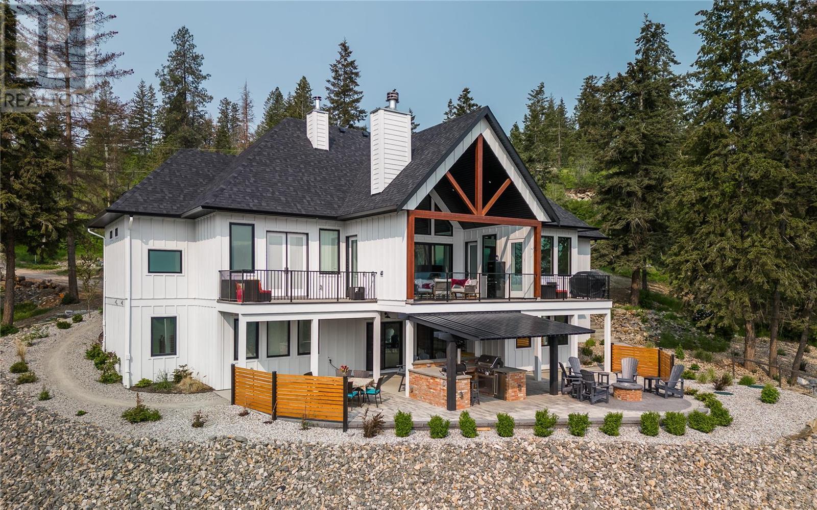 67 Twin Lakes Road