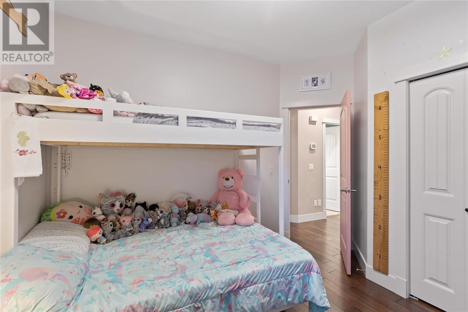 13033 Shoreline Drive