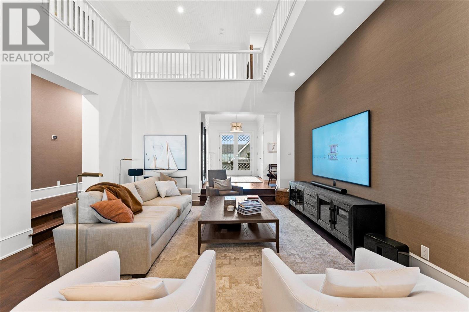 3588 Lakeshore Road