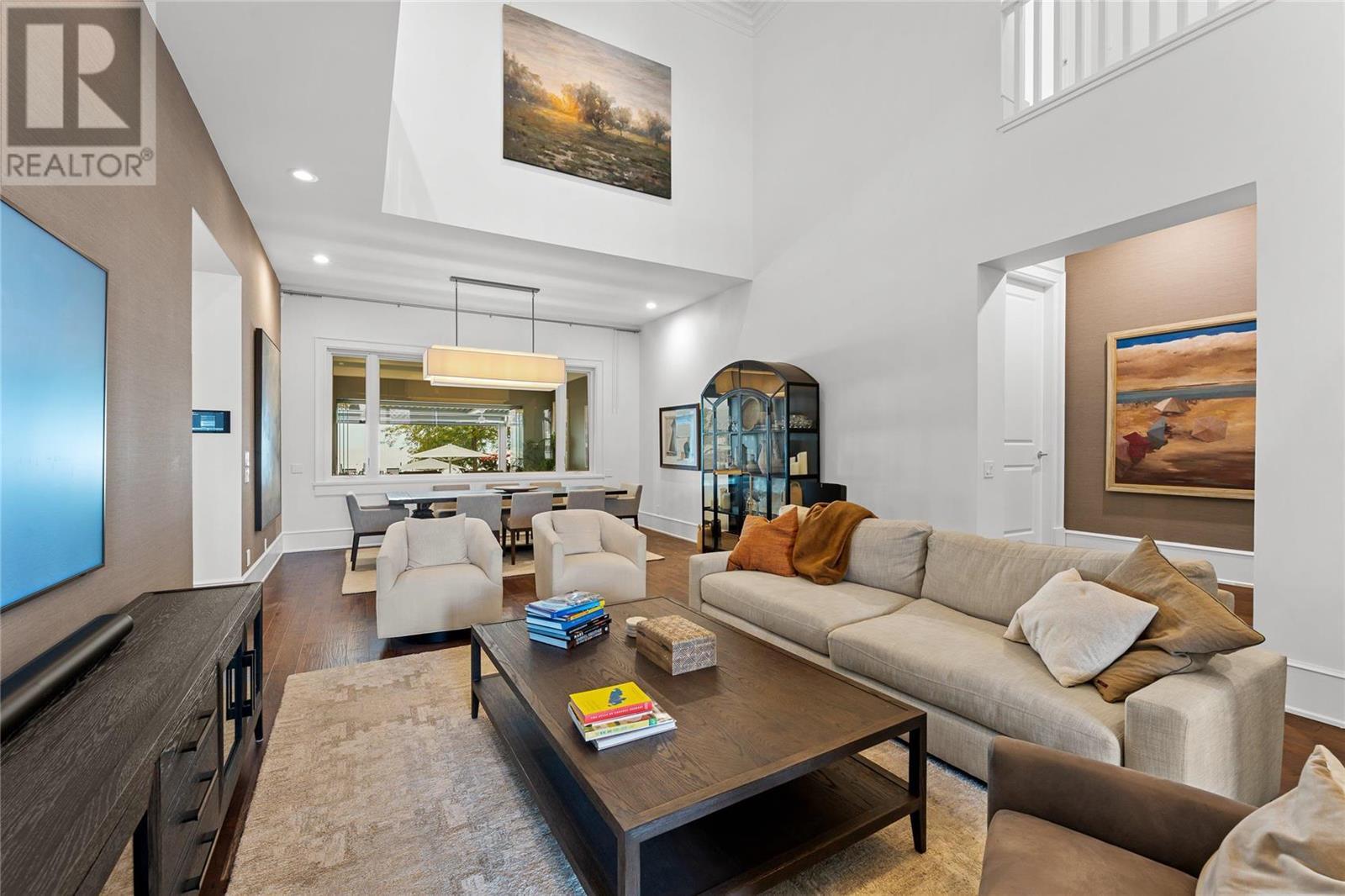 3588 Lakeshore Road