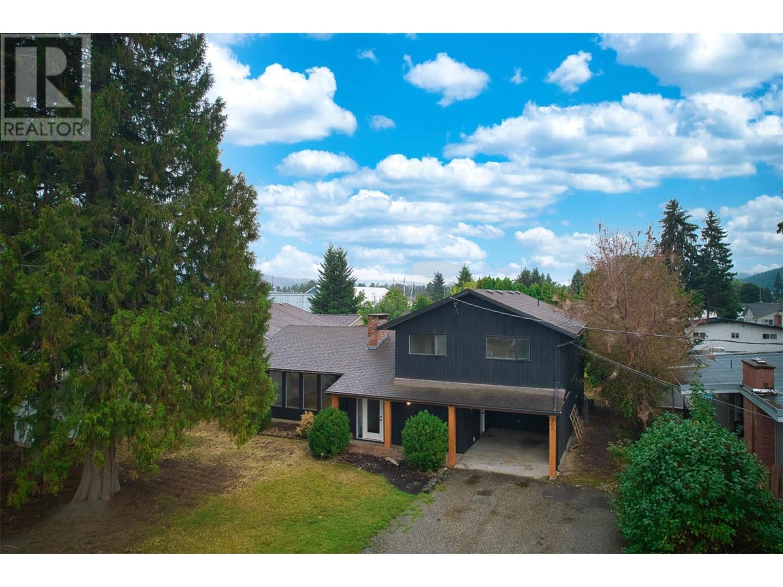 402 Kildonan Avenue