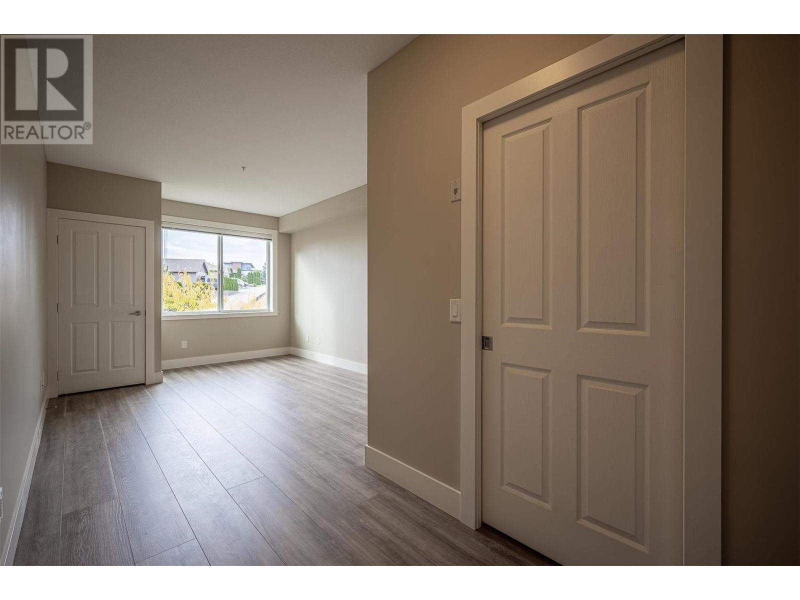 2532 Shoreline Drive Unit# 304, #304