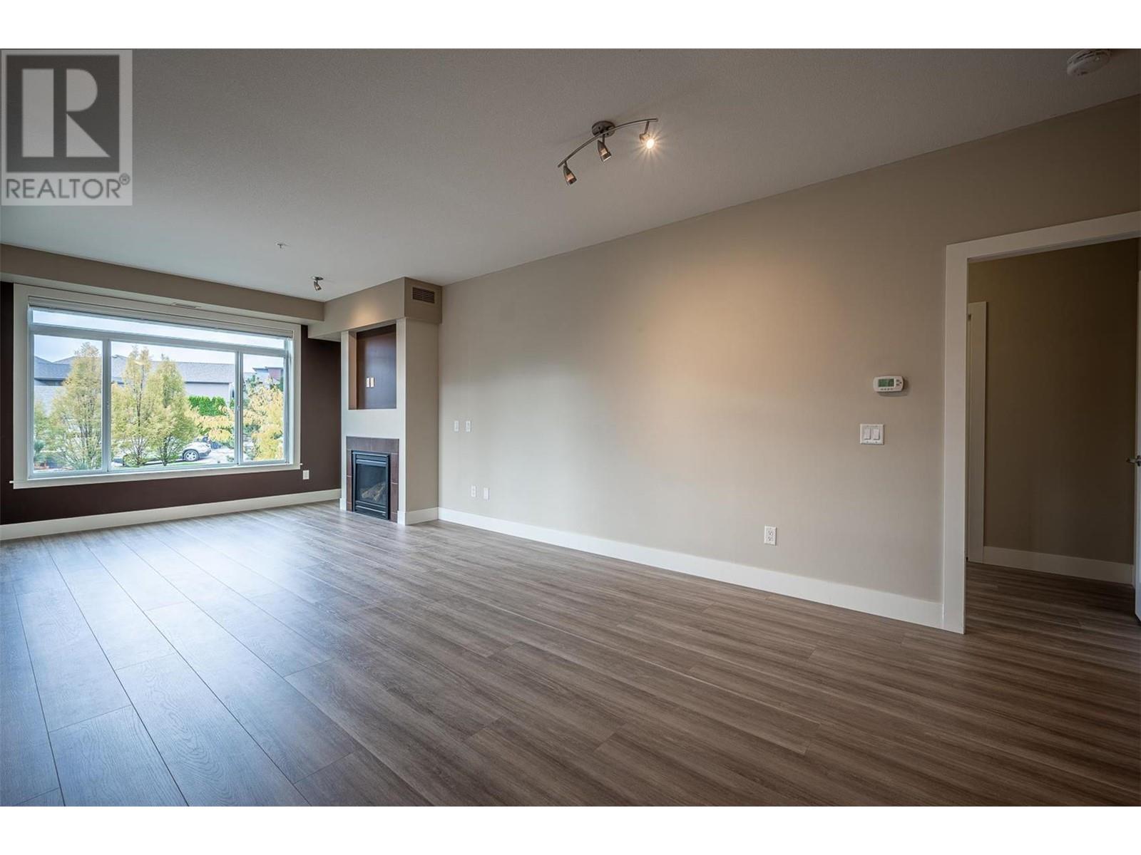 2532 Shoreline Drive Unit# 304, #304