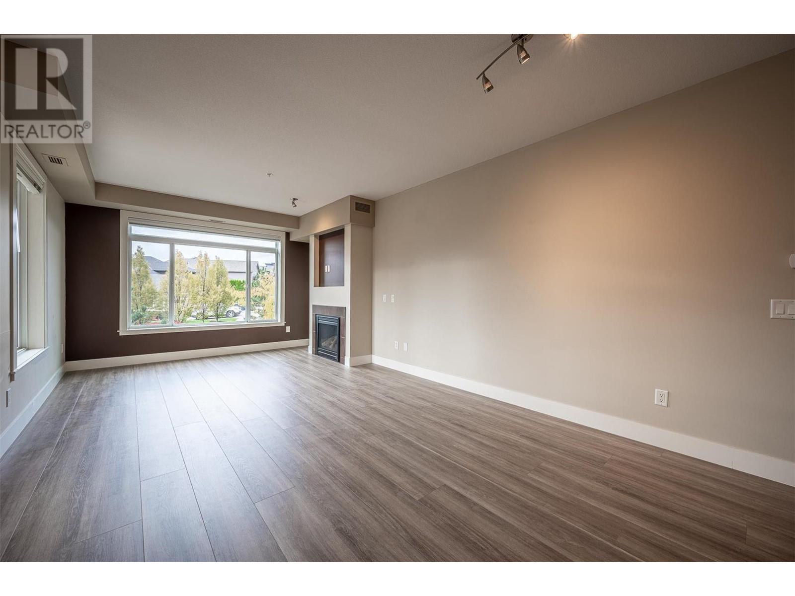 2532 Shoreline Drive Unit# 304, #304