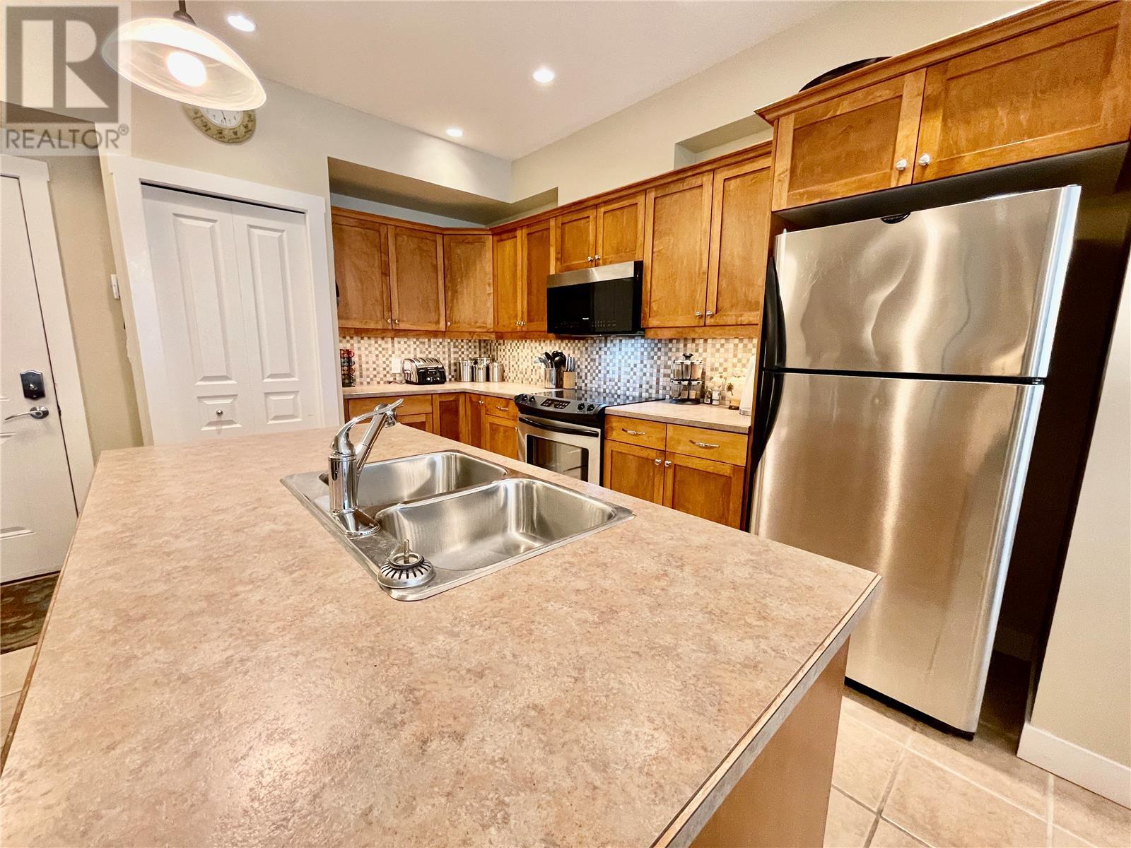 302 Mara Lake Lane Unit# 100/108, #100/108