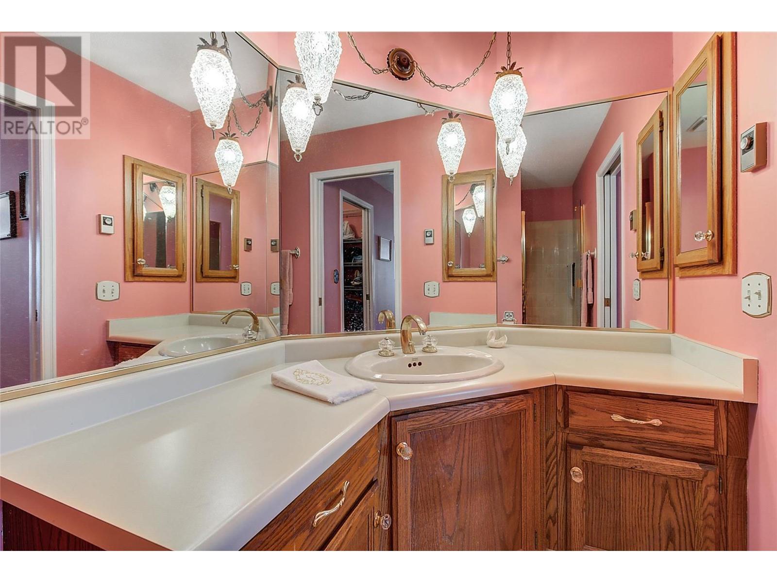 1101 Cameron Avenue Unit# 32, #32