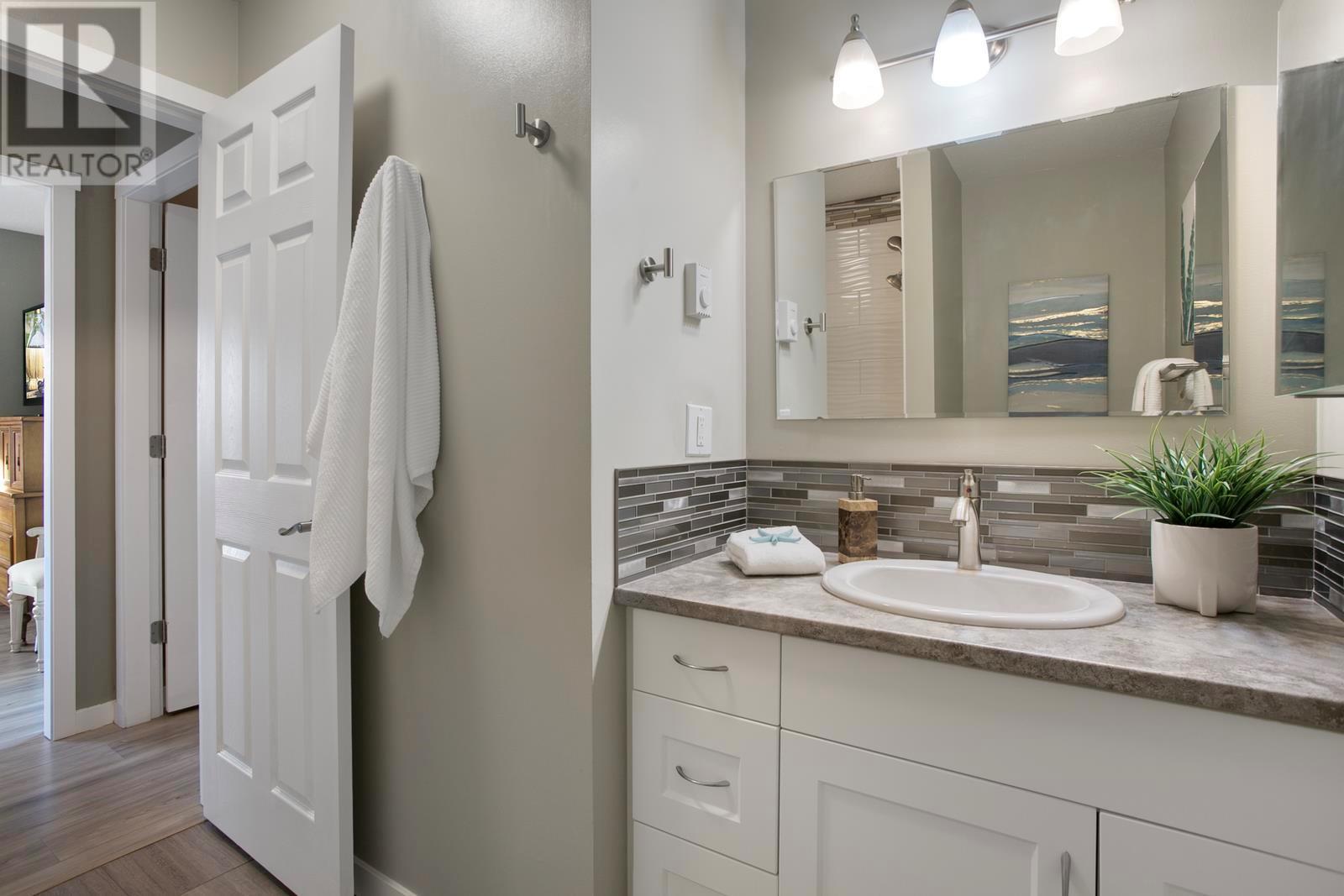 1481 Inkar Road Unit# 7, #7