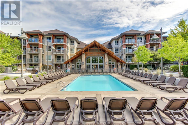 #410 1093 Sunset Drive,, Kelowna