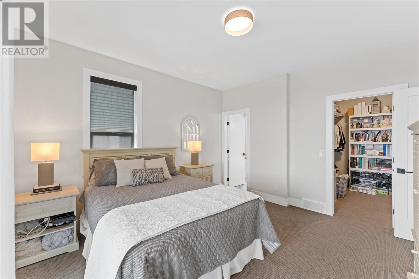 2492 Tallus Heights Lane