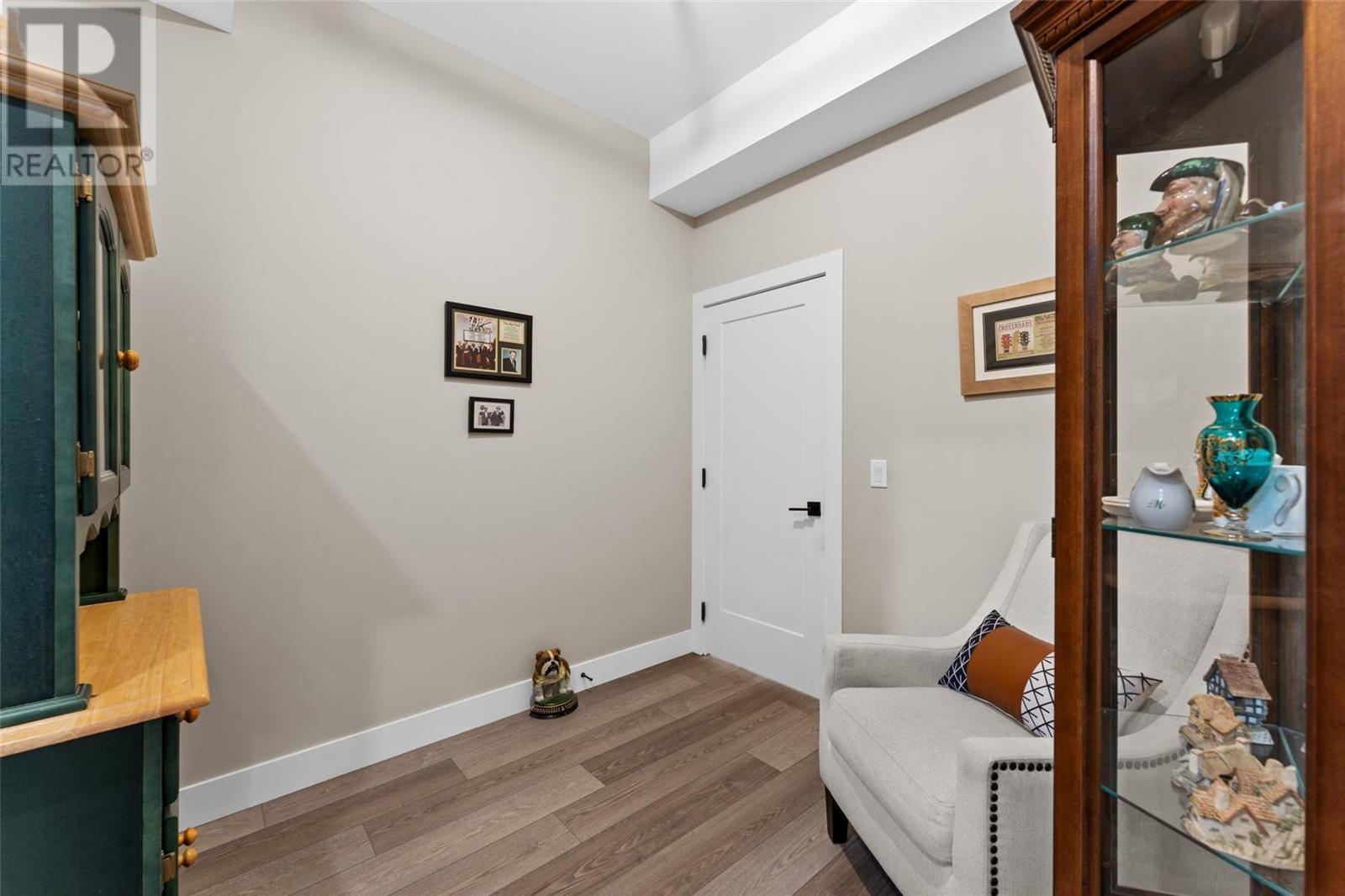 2492 Tallus Heights Lane