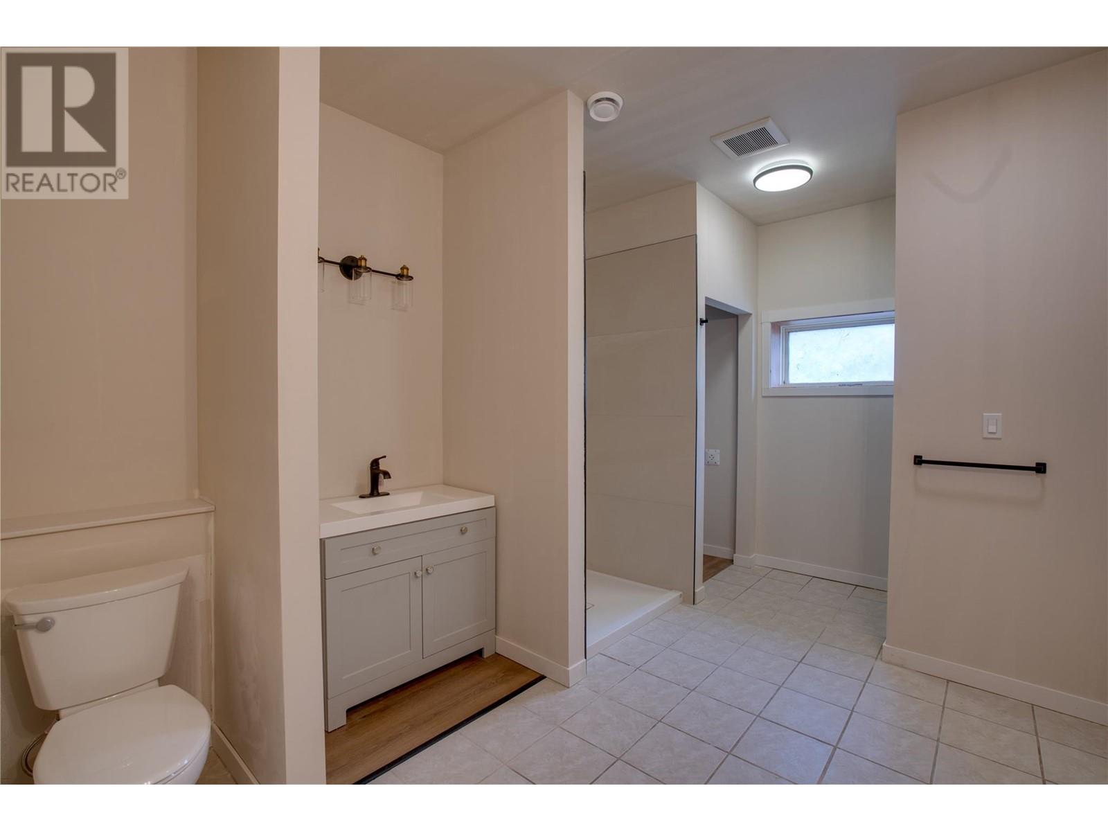2561 Enderby Mabel Lake Road