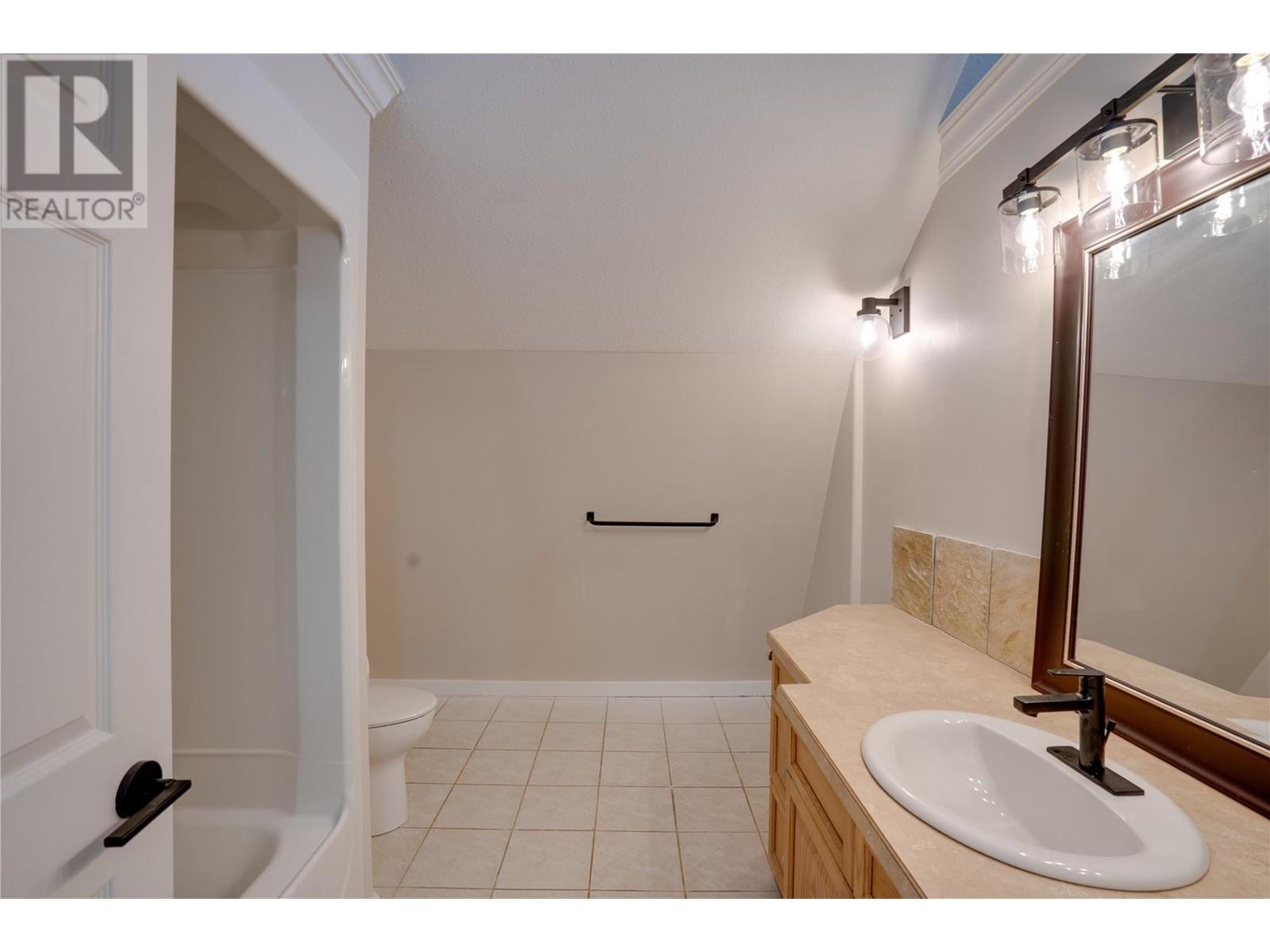 2561 Enderby Mabel Lake Road