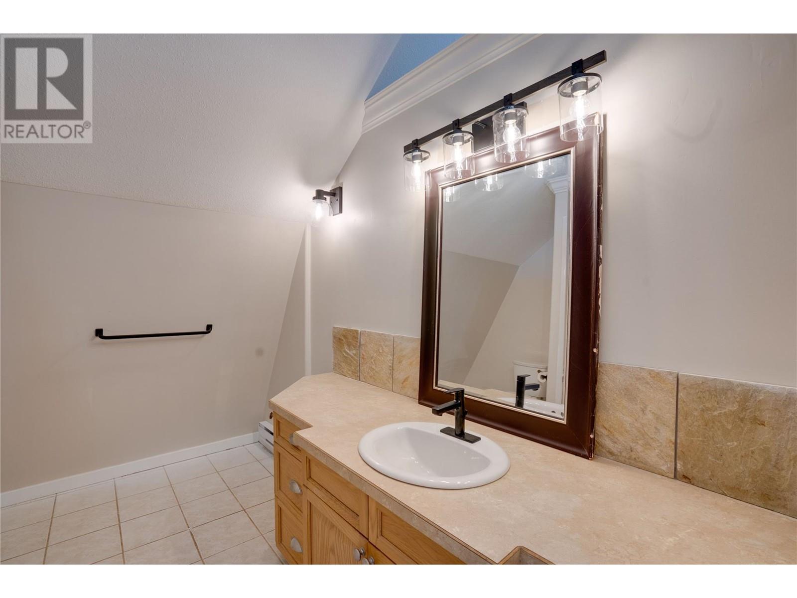 2561 Enderby Mabel Lake Road