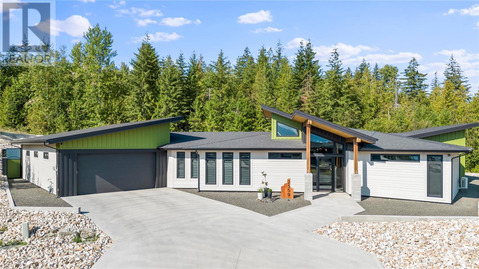 2559 Panoramic Way