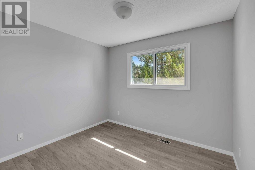 4863 PRINCETON Avenue