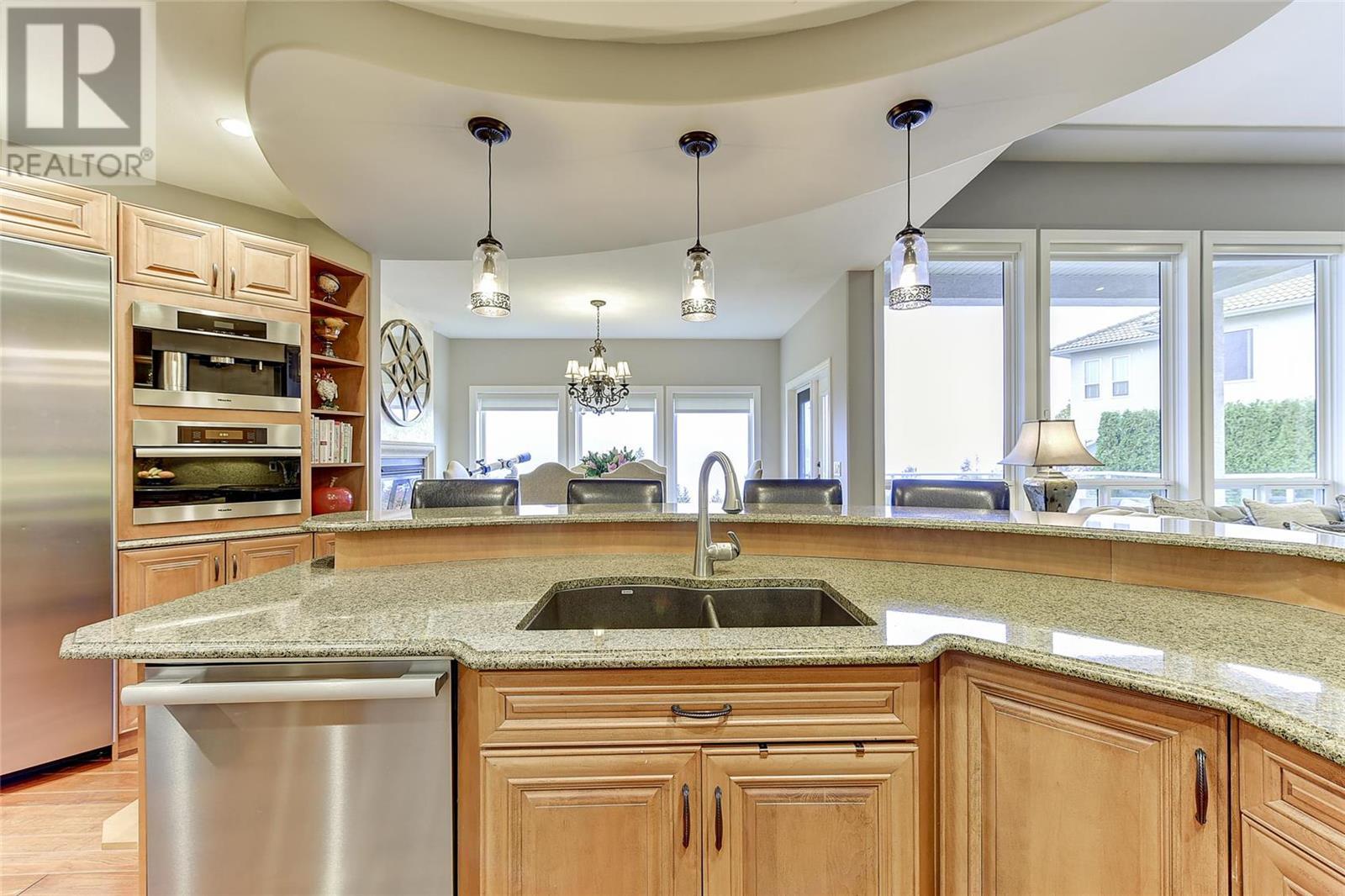 376 Uplands Court