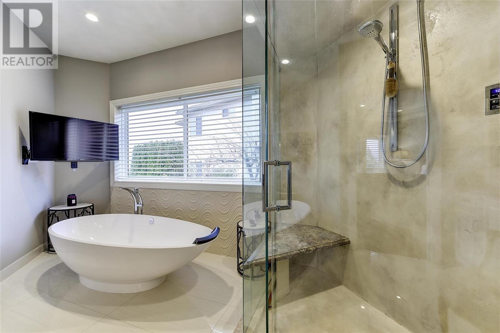 376 Uplands Court