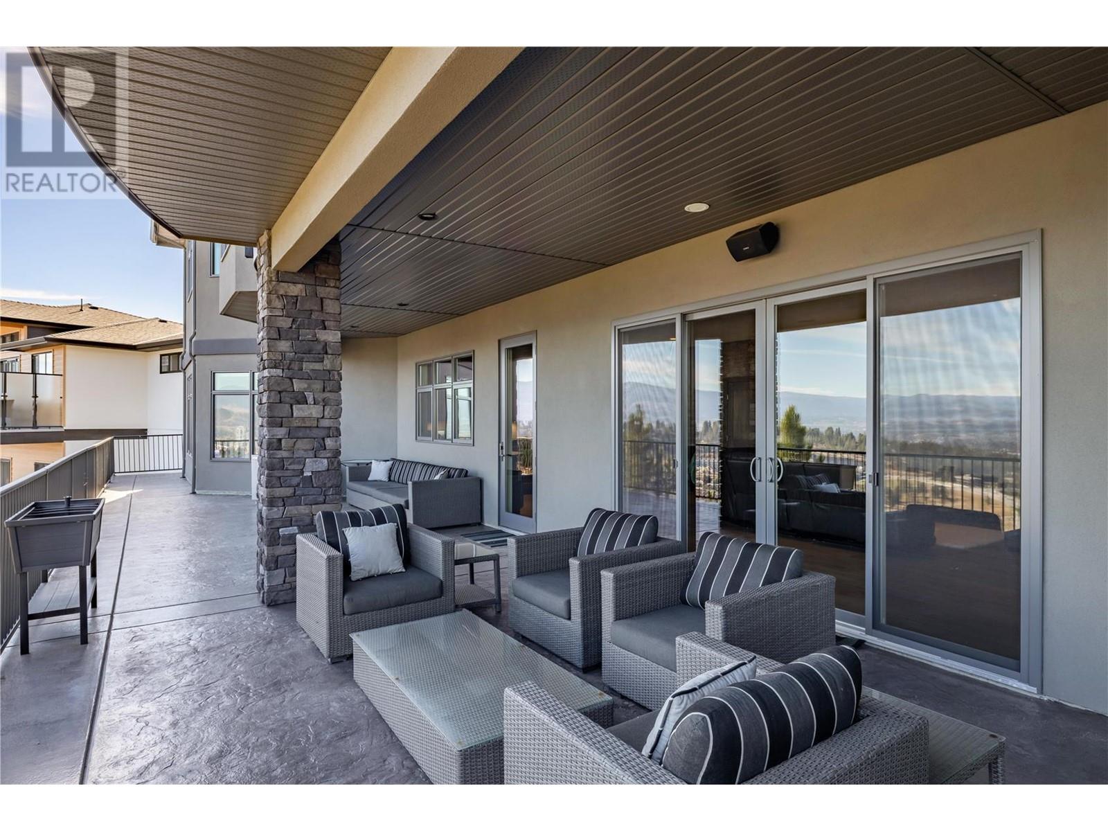 1813 Diamond View Drive