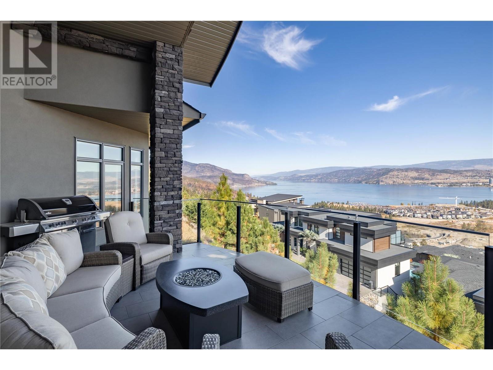 1813 Diamond View Drive
