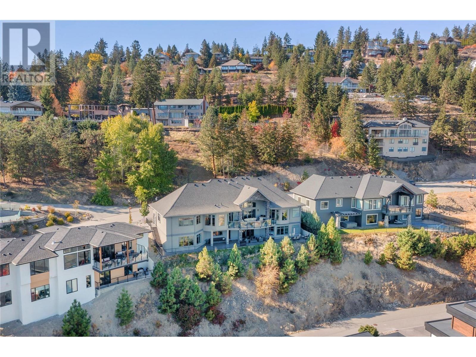 1813 Diamond View Drive