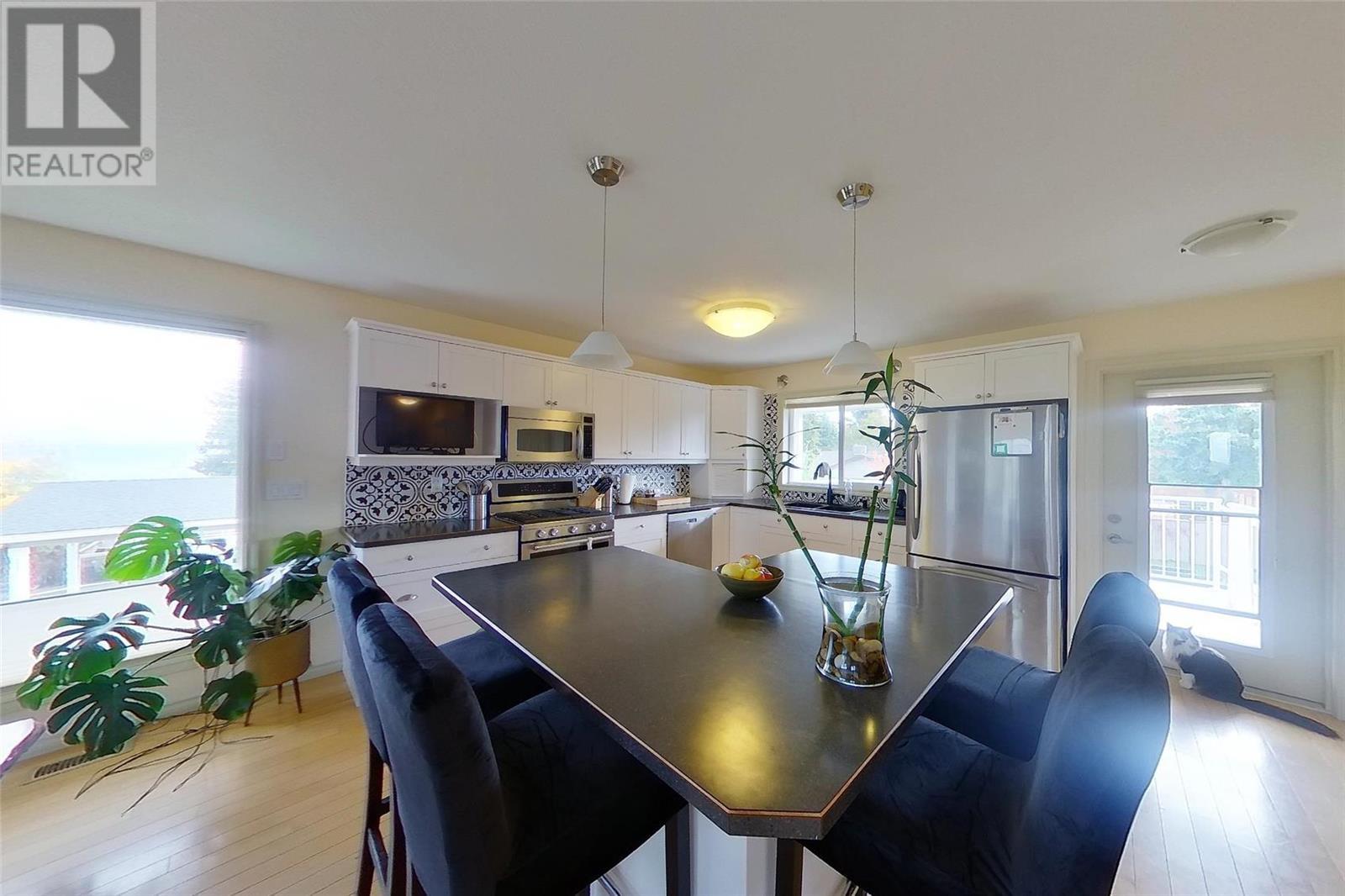 1920 13 Street SE