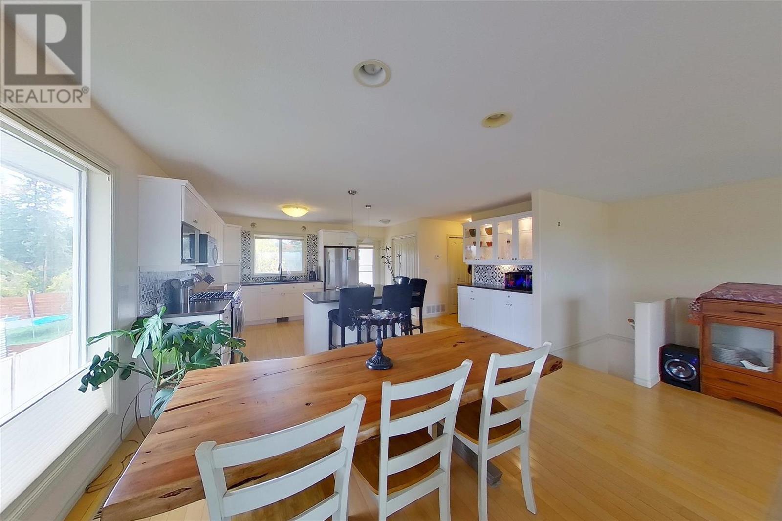 1920 13 Street SE