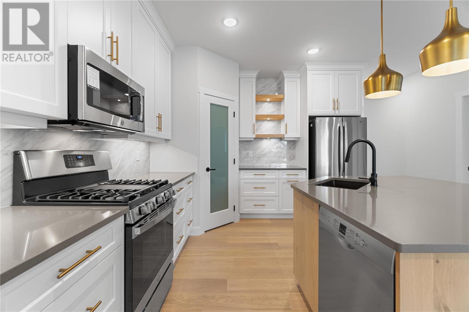 1840 10 Street SW Unit# 5, #5