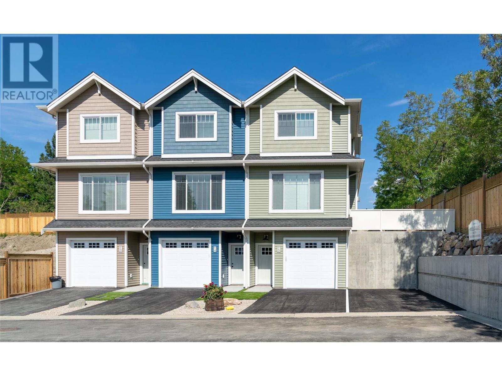 1910 11 Avenue NE Unit# 10, #10