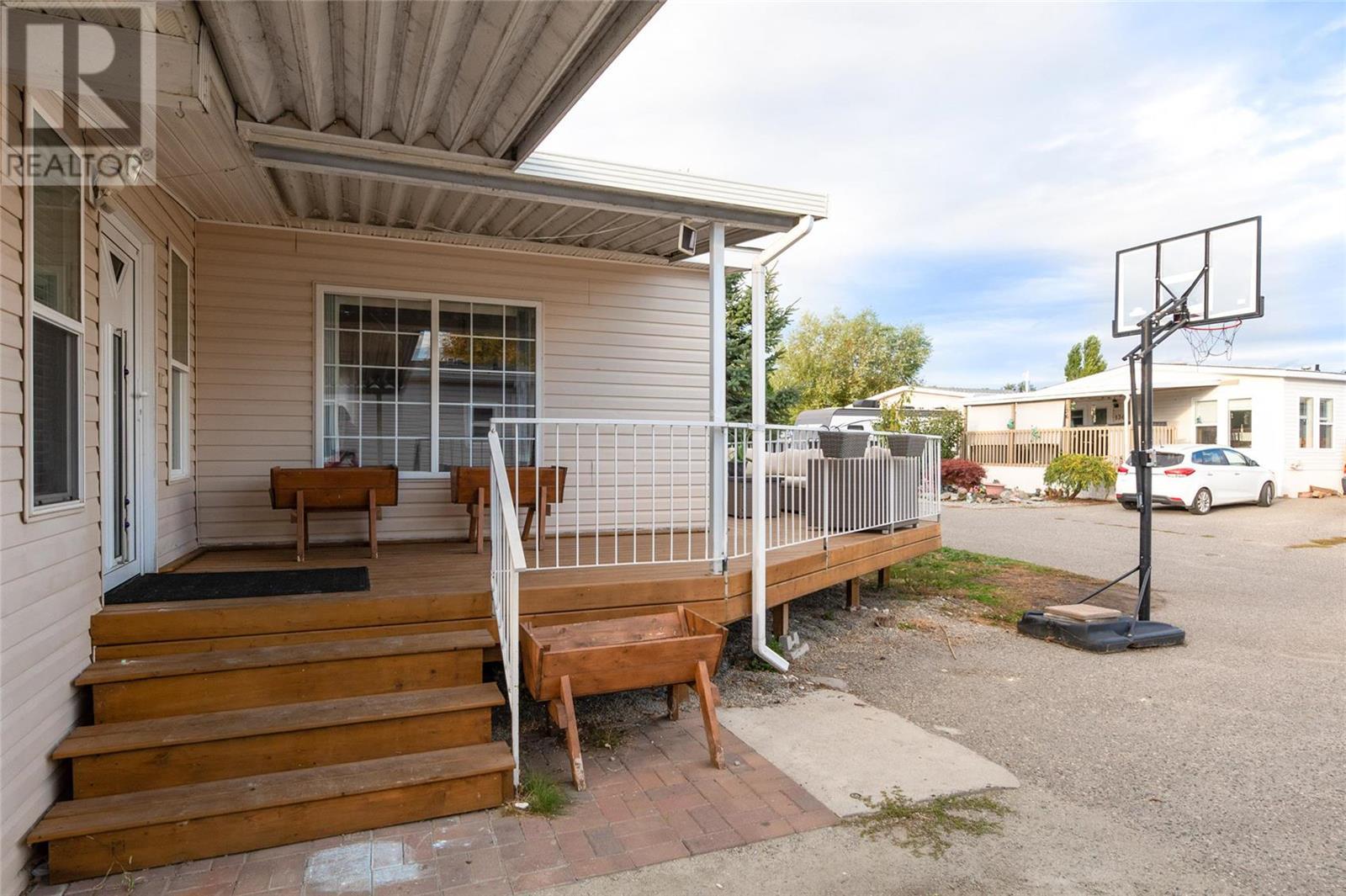 2005 Boucherie Road Unit# 140, #140