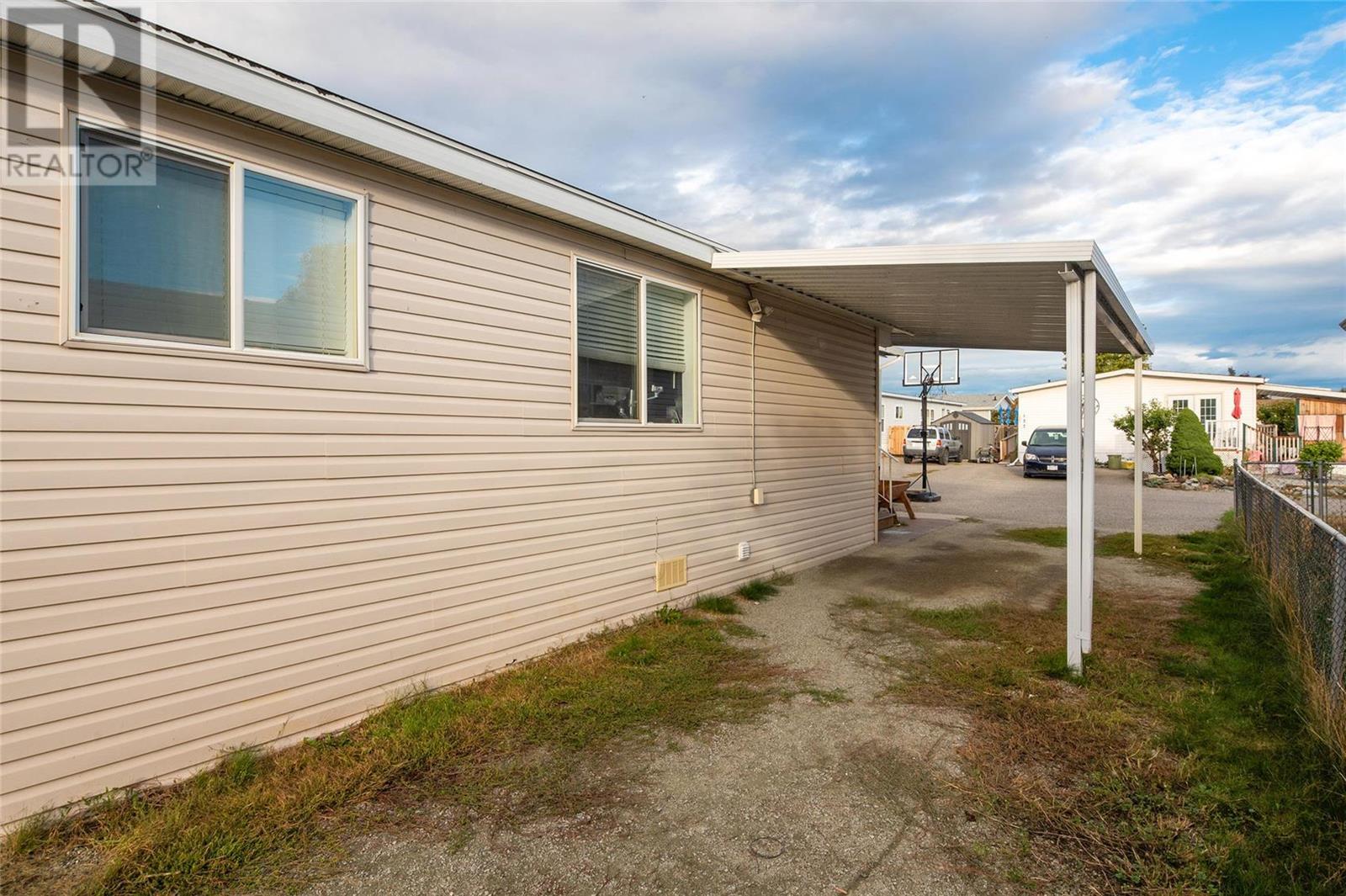 2005 Boucherie Road Unit# 140, #140