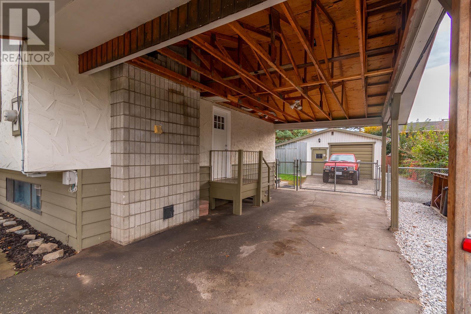 308 Larsen Avenue