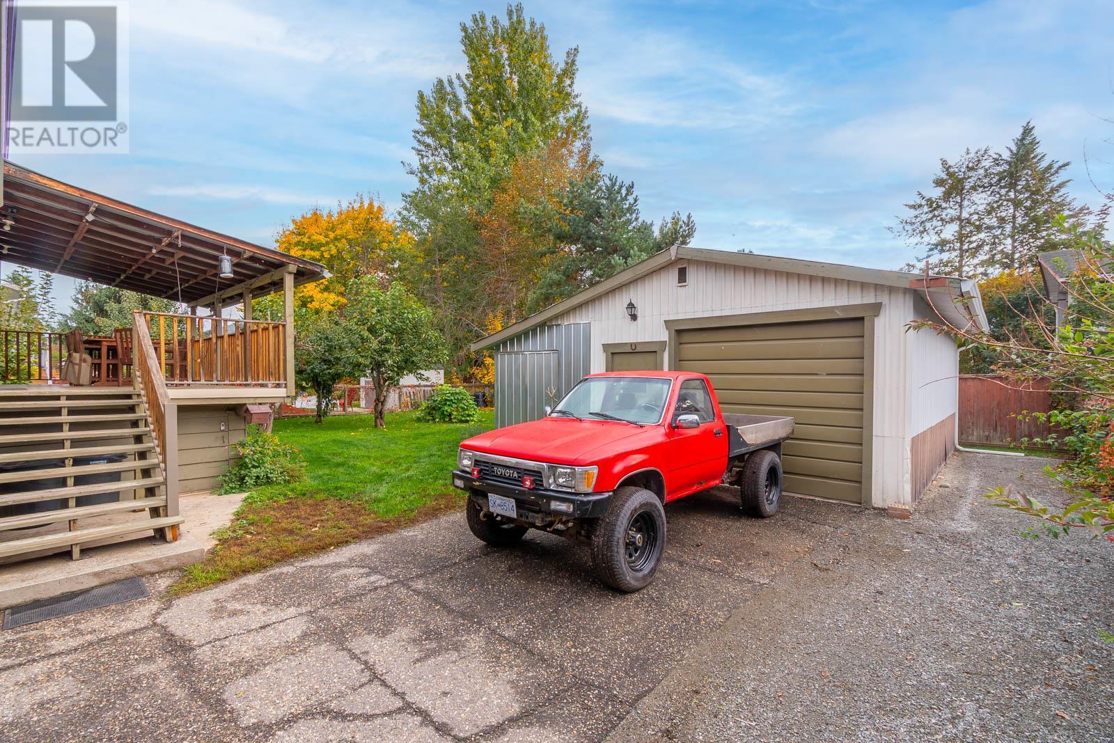 308 Larsen Avenue