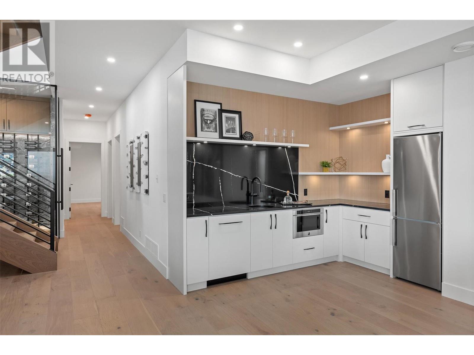 9857 Beacon Hill Drive