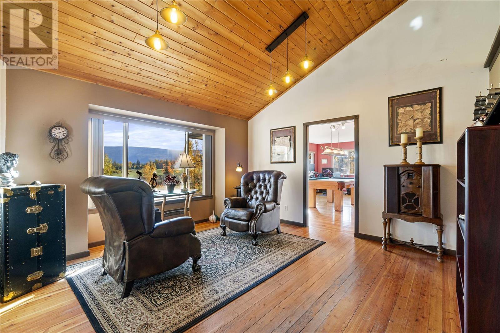 627 Grandview Bench Road SE