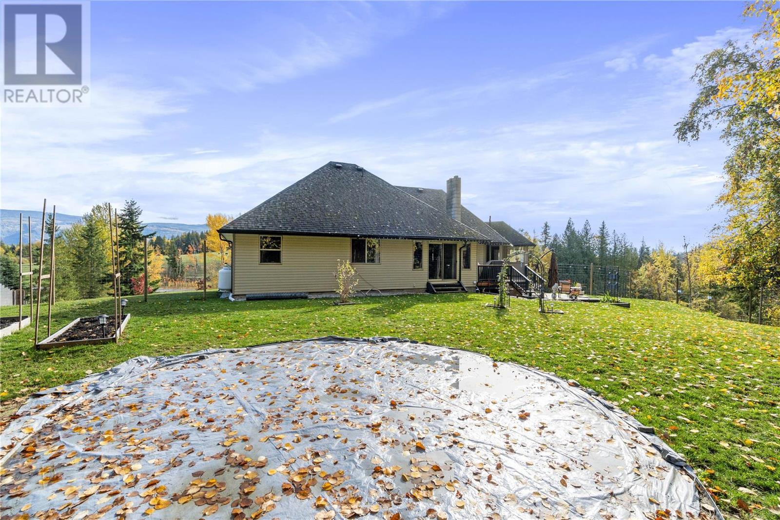 627 Grandview Bench Road SE