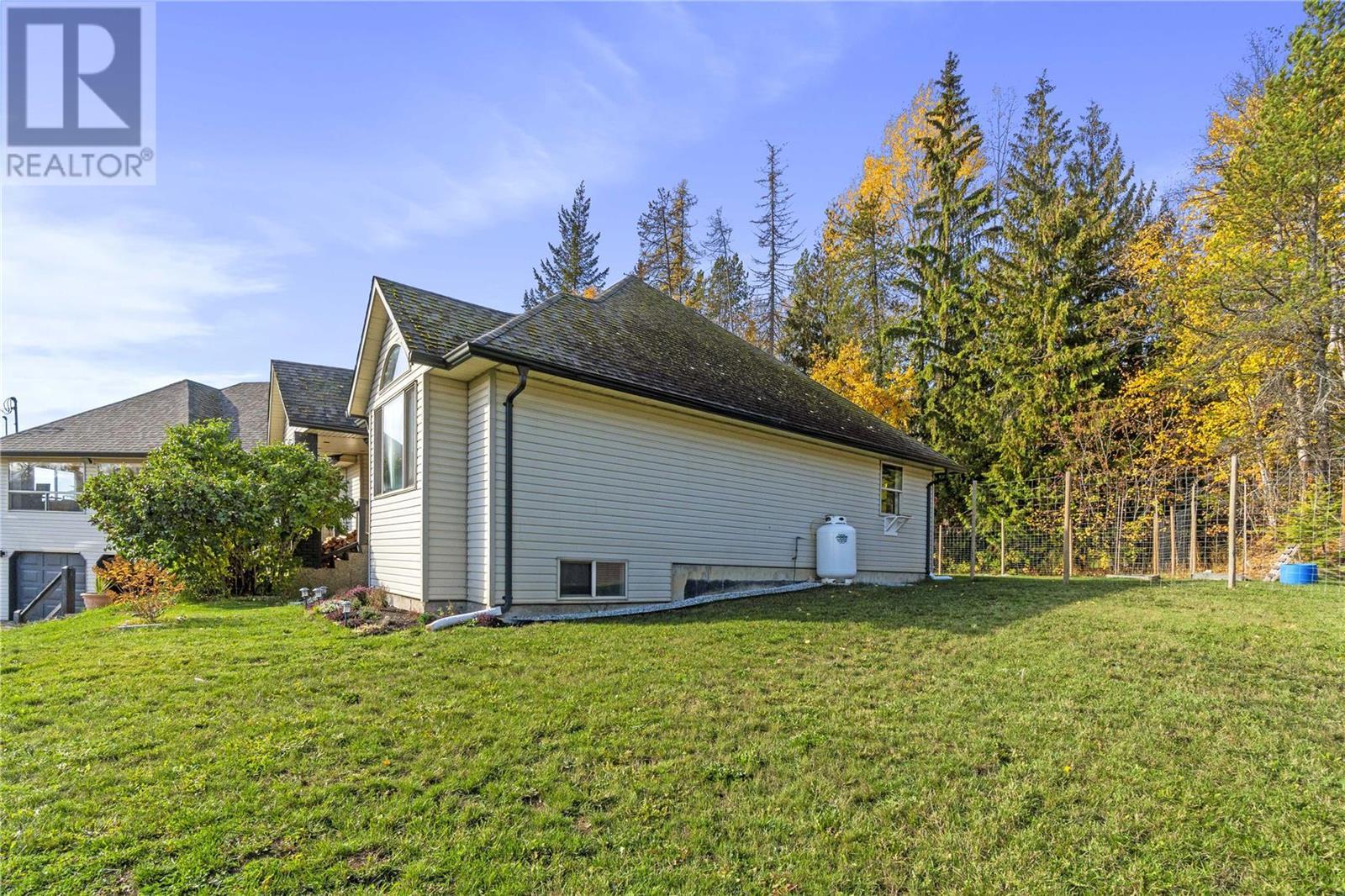 627 Grandview Bench Road SE
