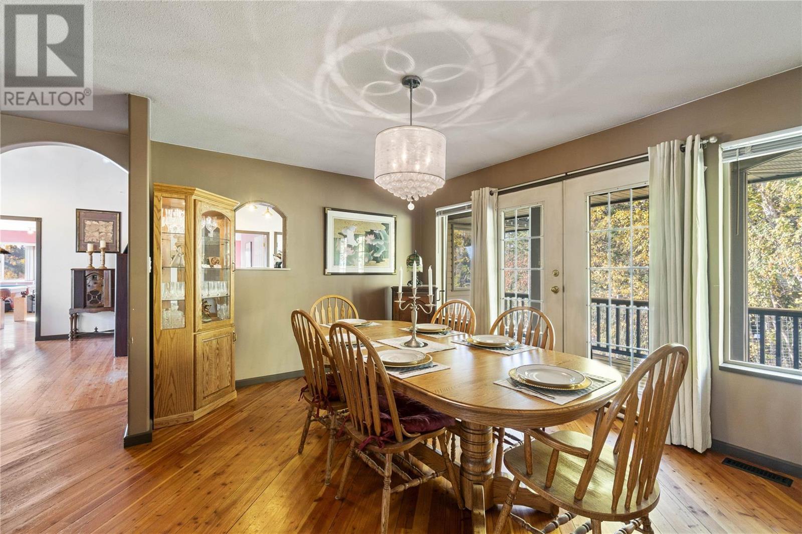 627 Grandview Bench Road SE