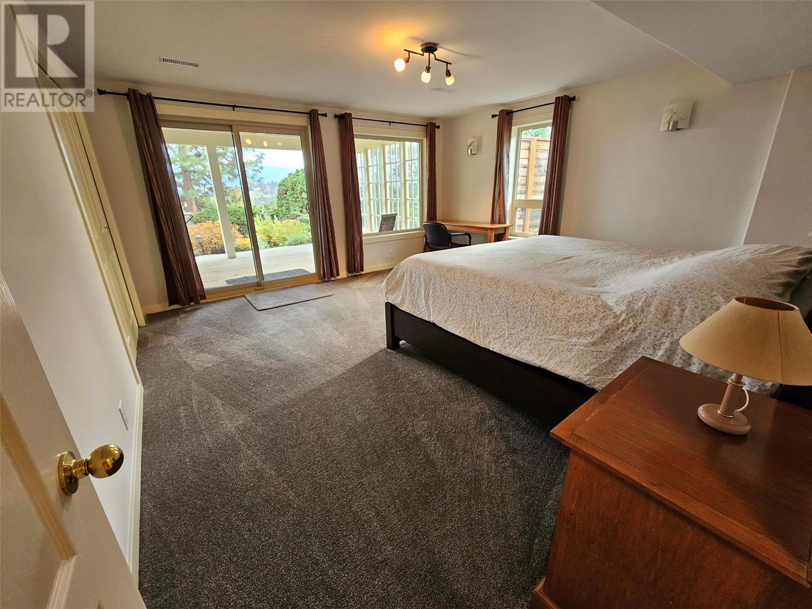 2069 Horizon Drive
