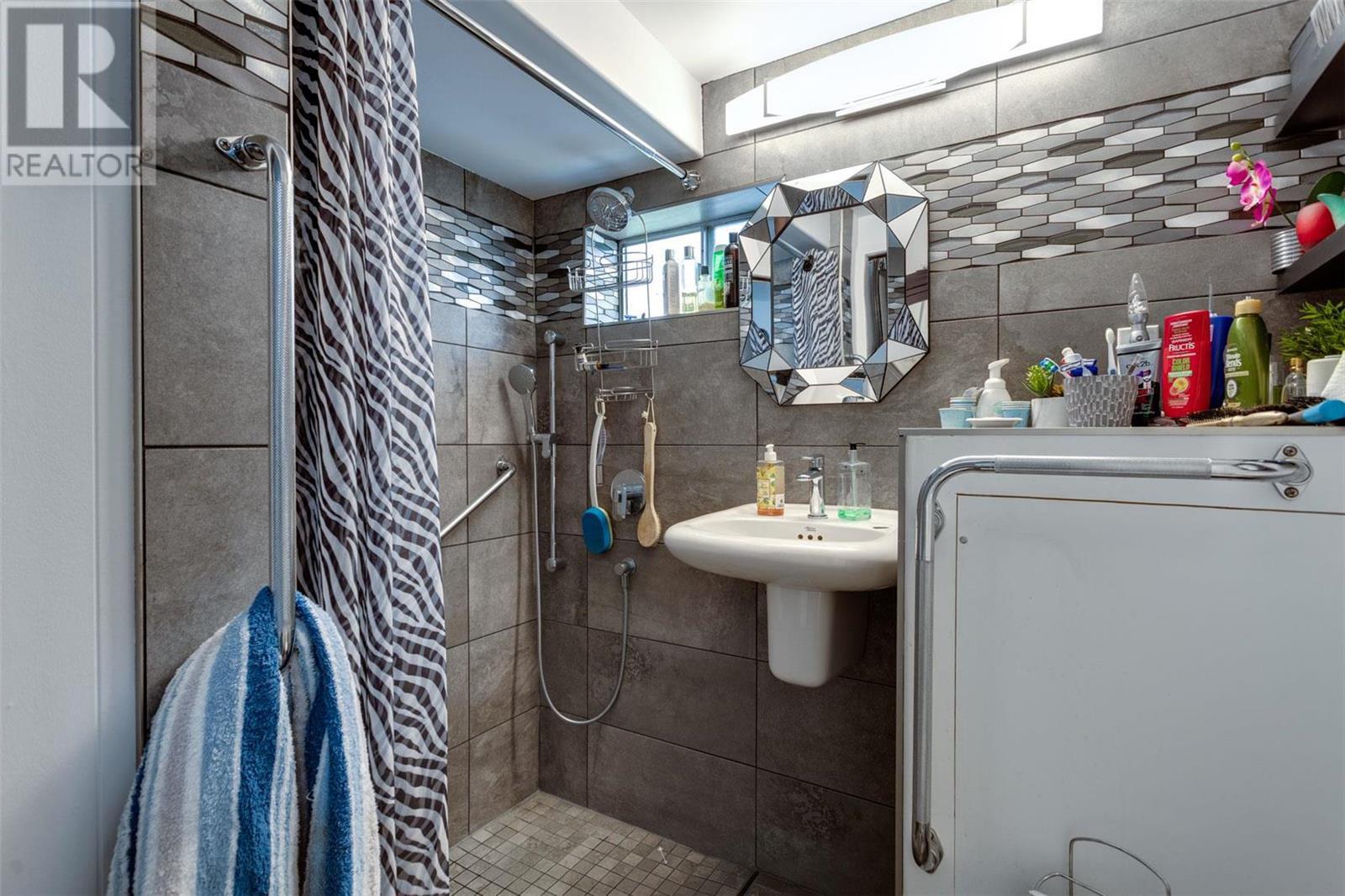 6711 Highway 97 S Unit# 24, #24