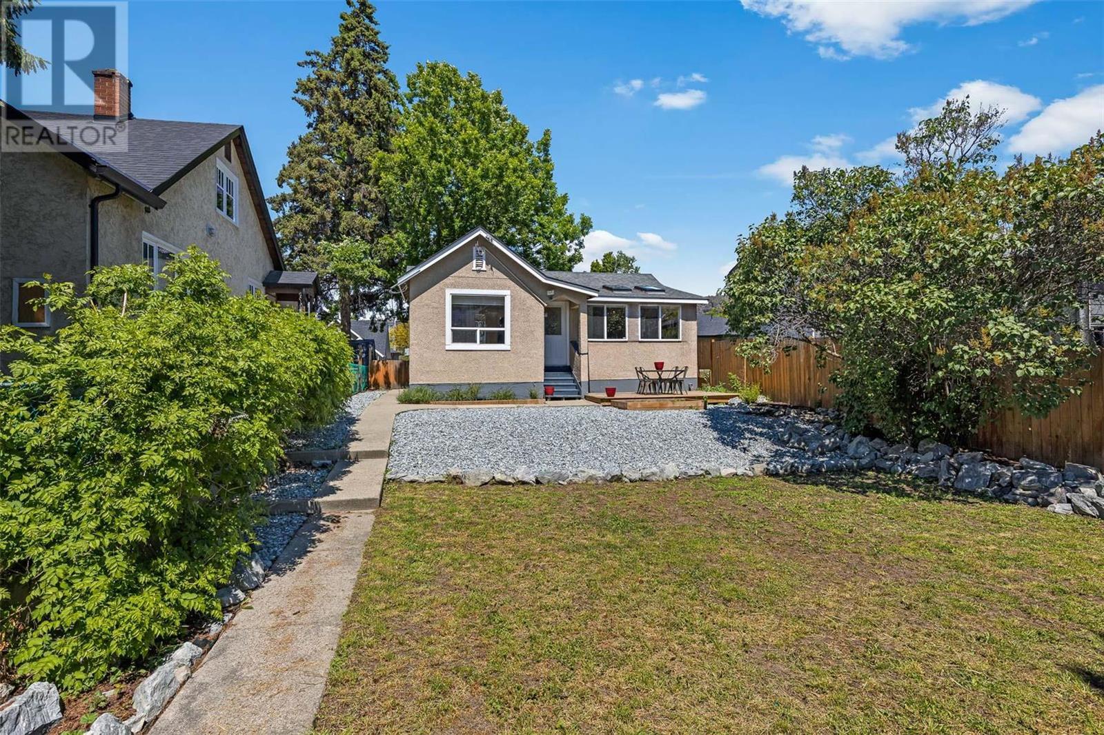756 Cawston Avenue