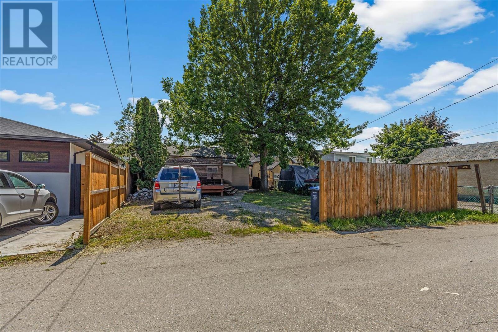 756 Cawston Avenue