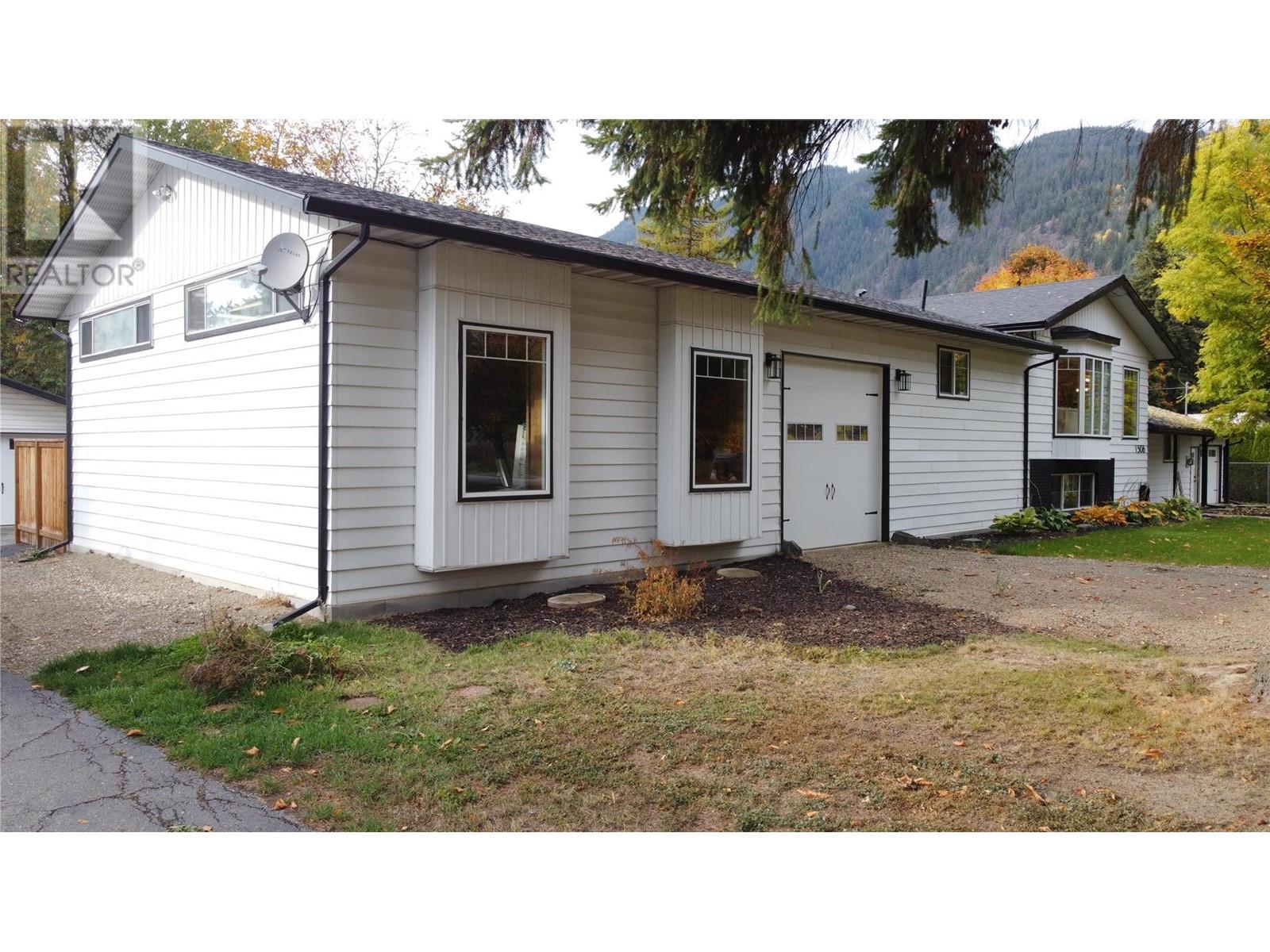 1506 Solsqua - Sicamous Road