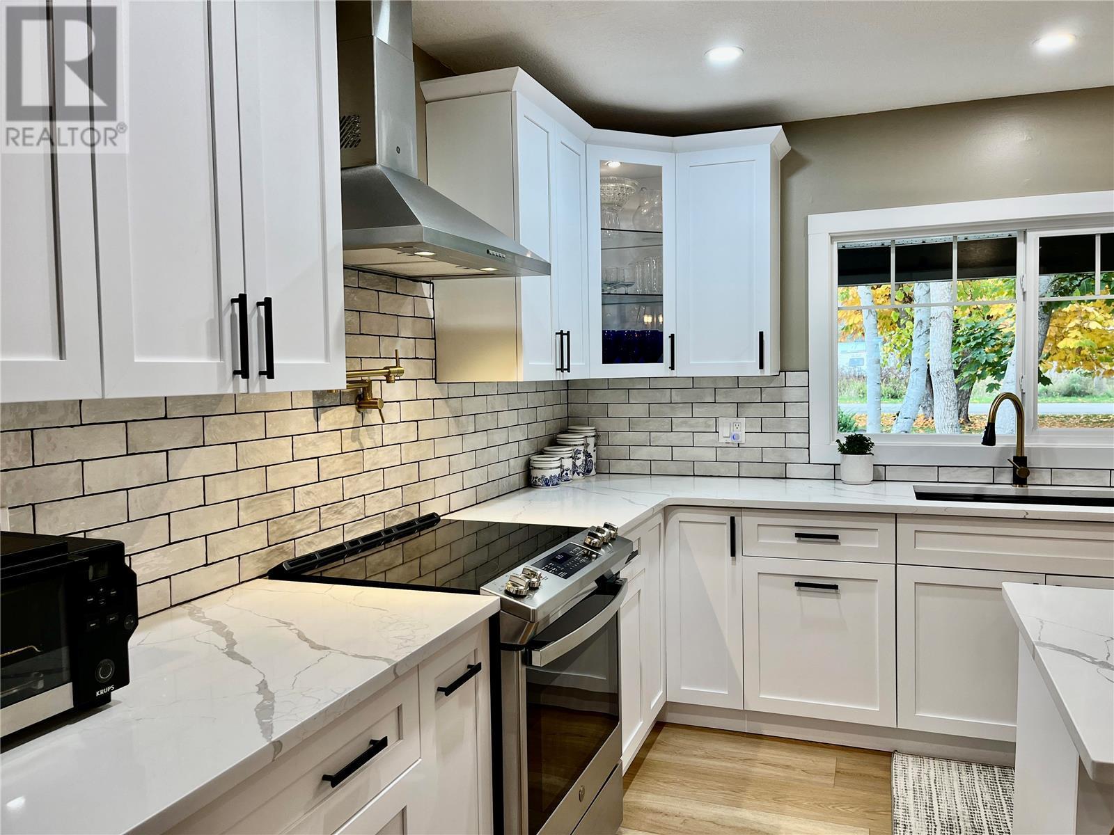 1506 Solsqua - Sicamous Road