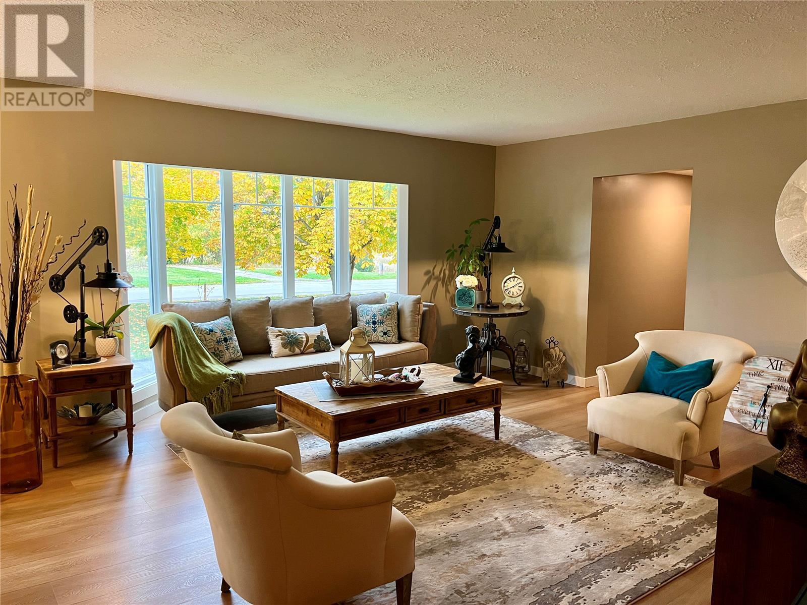 1506 Solsqua - Sicamous Road