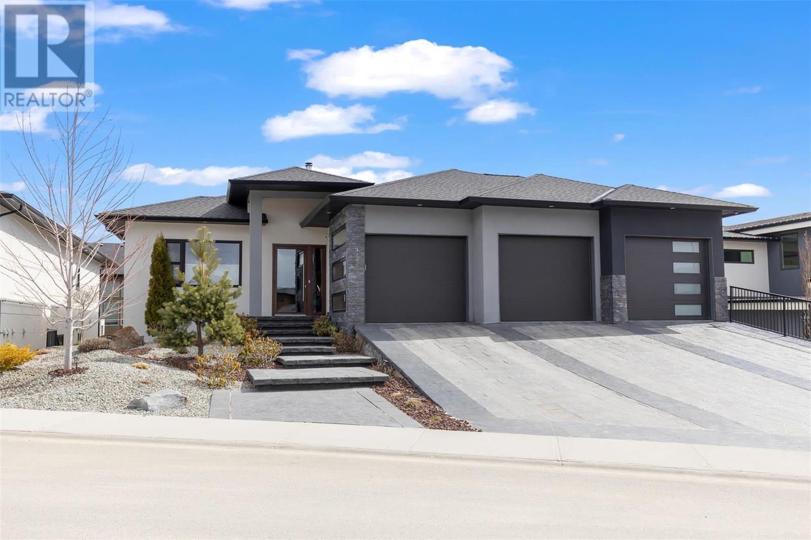3199 Vineyard View Way