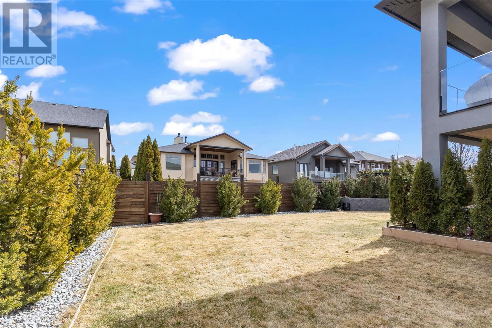 3199 Vineyard View Way