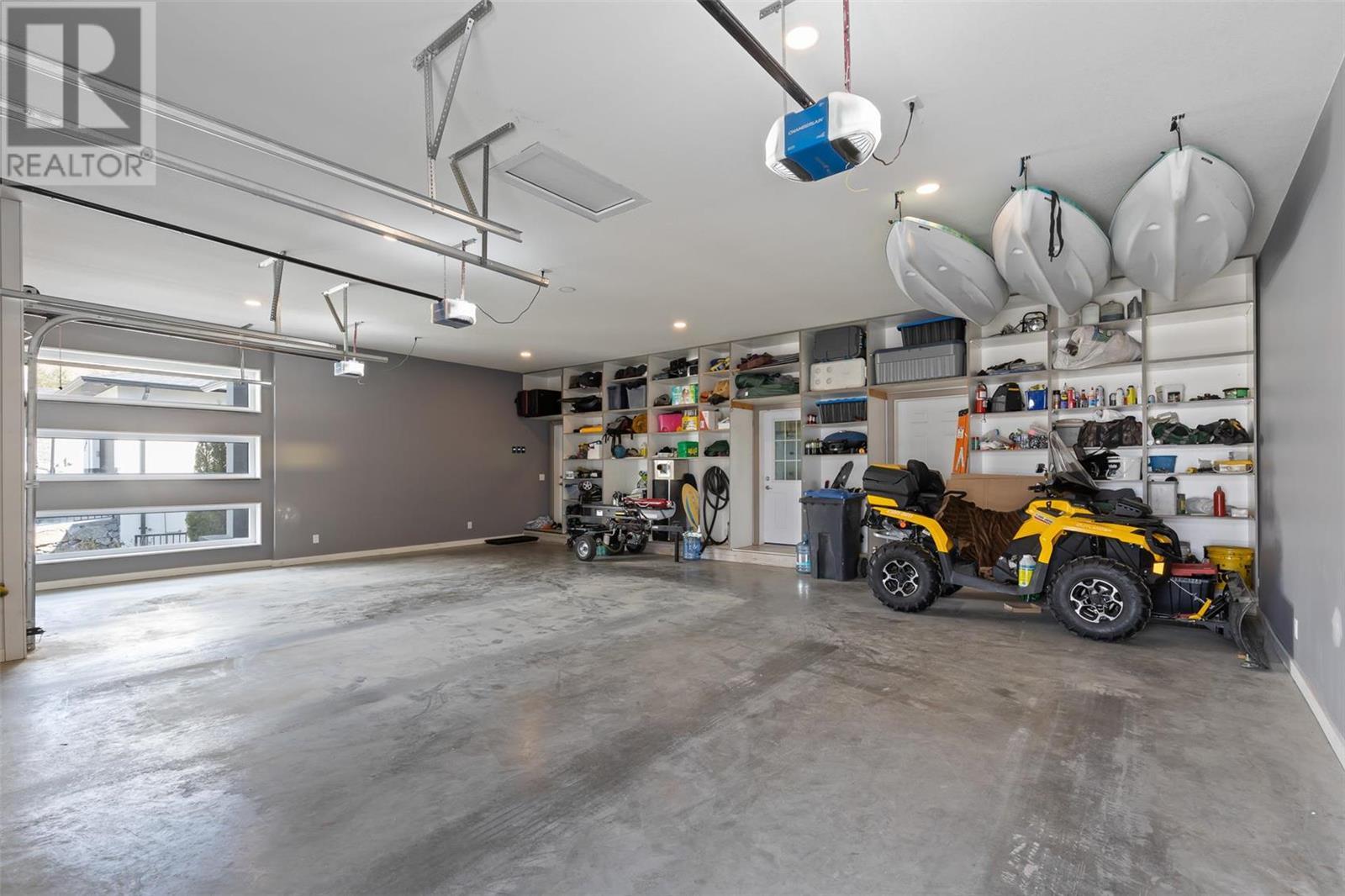 3199 Vineyard View Way