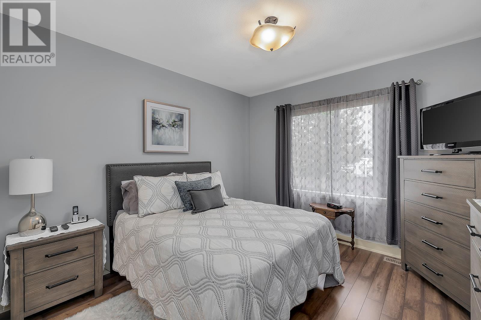 3819 Sonoma Pines Drive