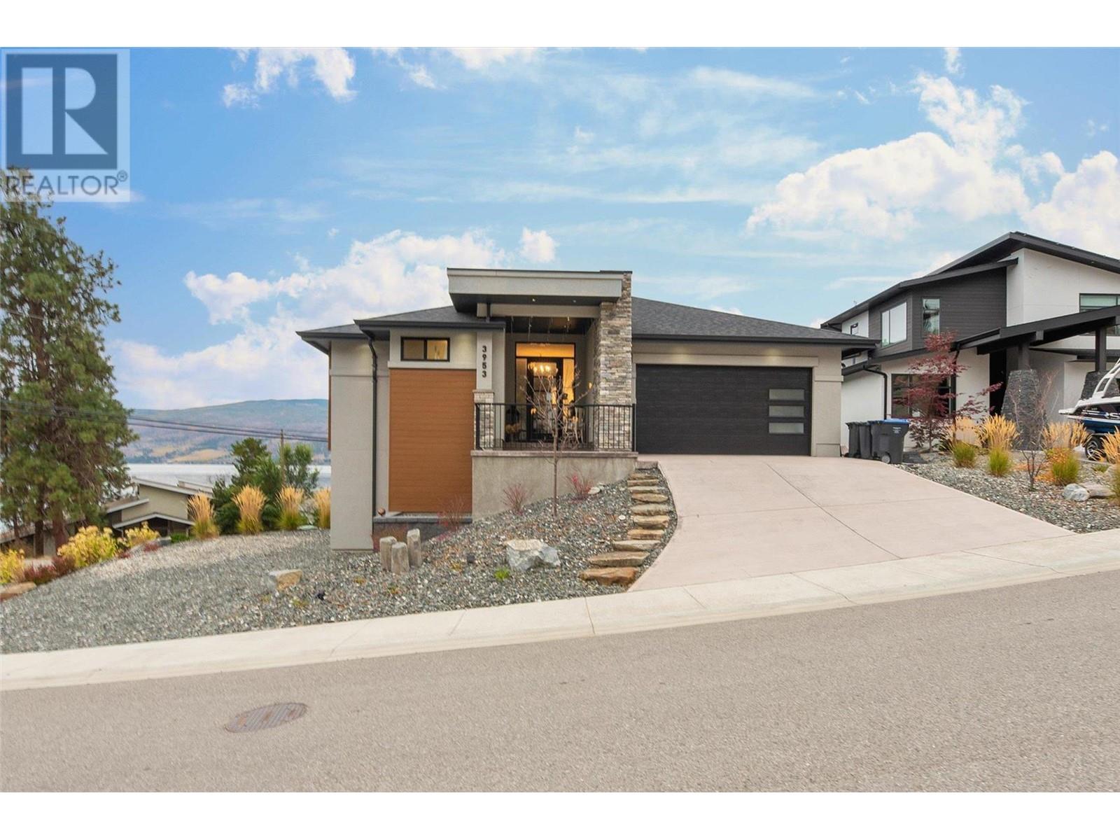 3953 Beachview Drive