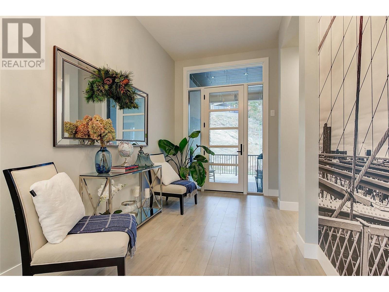 3953 Beachview Drive